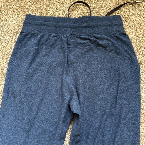 Lululemon Ready to Rulu High-Rise Cropped Jogger Heathered True Navy / Black - Picture 8 of 12